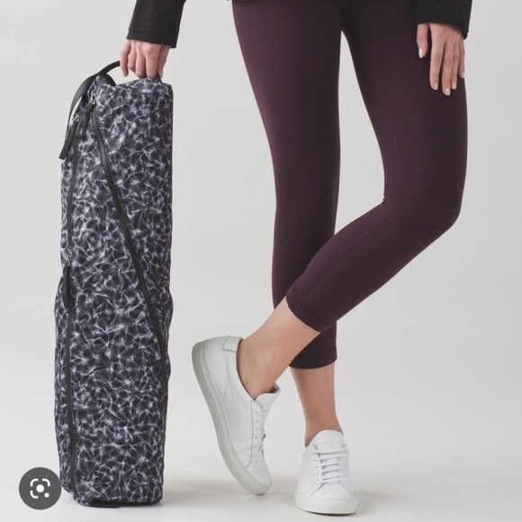 lululemon athletica Accessories Lululemon Yoga Mat Workout Bag In